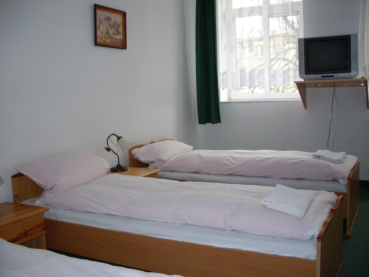 Hotel Krokus Каменна-Гура Экстерьер фото